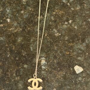 Gold tone Pendant Necklace